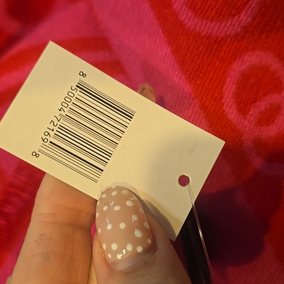 New Bloomingdale's Limited Edition Red/Pink 150'th Anniversary Patterned Scarf - Picture 7 of 9